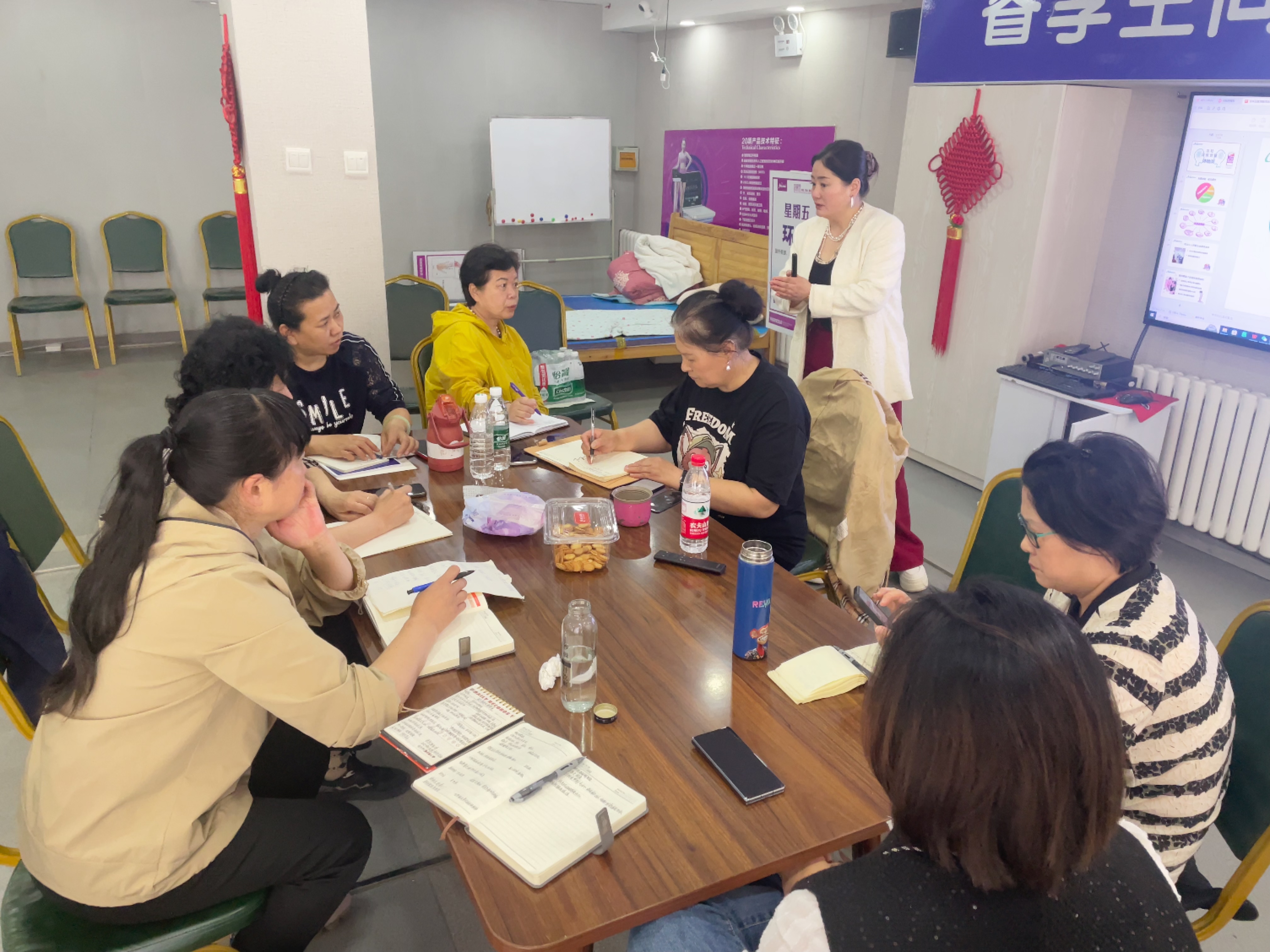 【总部赋能&区域落地】总部定标准，区域强执行，打造闭环式新店成长引擎